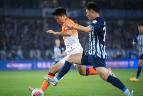 乐鱼app-中超球队换帅风波，指挥官接力棒